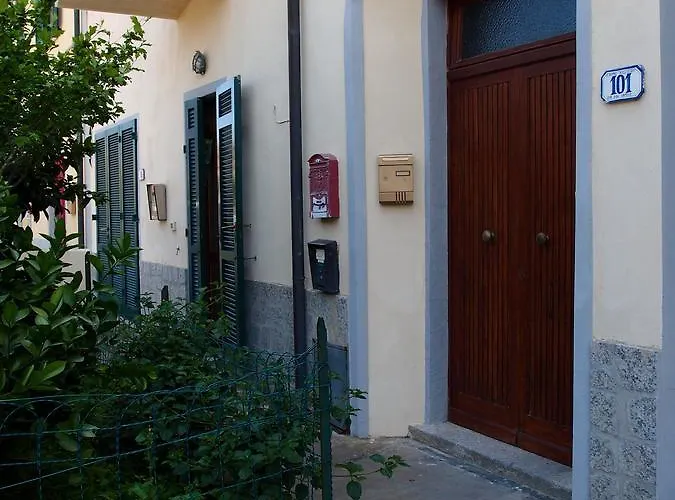 Lo Zizzolo- Bed & Breakfast Marina di Campo