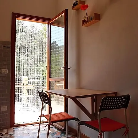 Lo Zizzolo- Bed and breakfast 3*