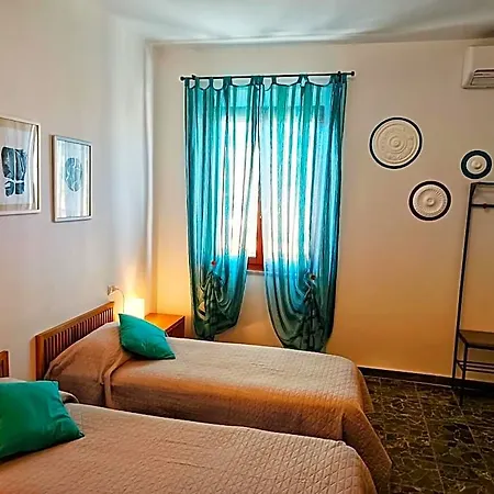 Lo Zizzolo- 3* Marina di Campo
