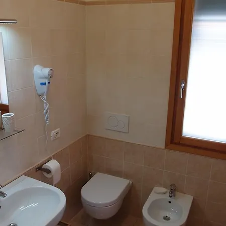 Lo Zizzolo- Bed and breakfast 3*