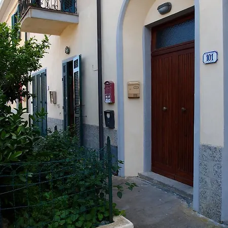 Lo Zizzolo- Bed and breakfast Marina di Campo